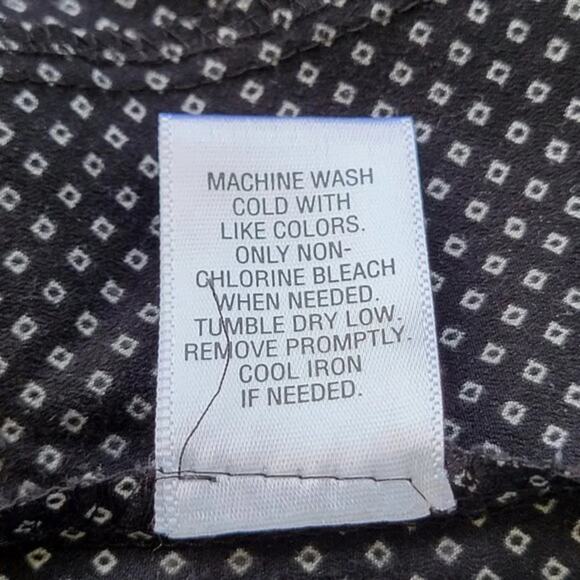 Apt 9 Long Sleeve Button Down Pin Dot Blouse Black White Womens Size M Polyester - Picture 11 of 11
